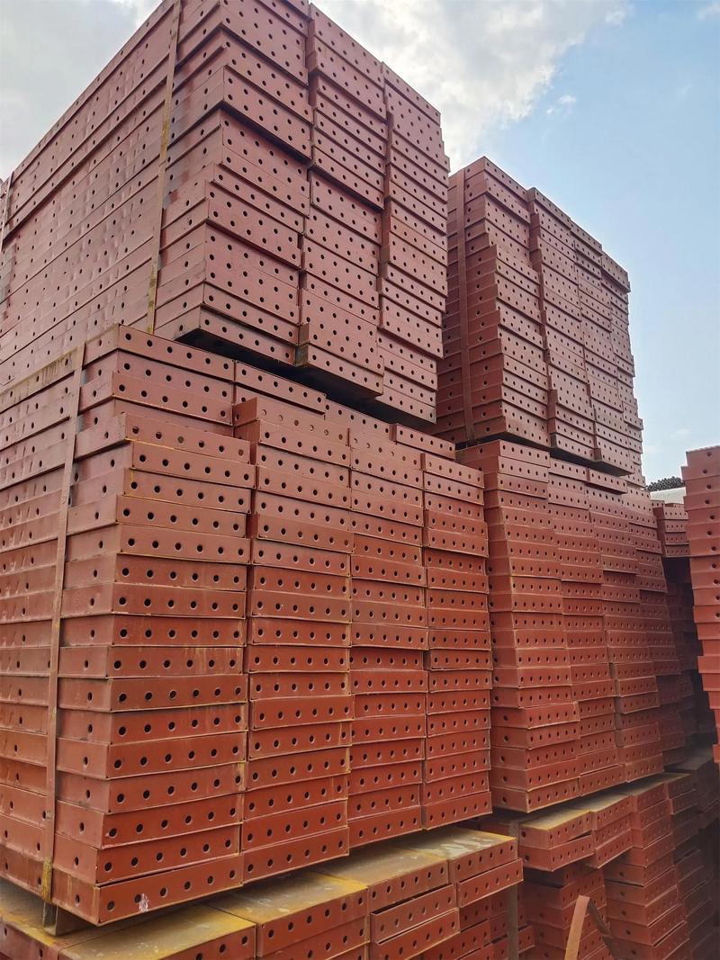 工地建材出租：搭建现代建筑的桥梁